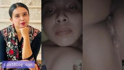 Bengali Cheater MILF Borsha Pussy Fingering Video
