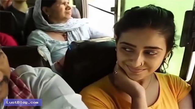 Desi Hot Girl Bus Encounter – Viral XXX Amateur Video