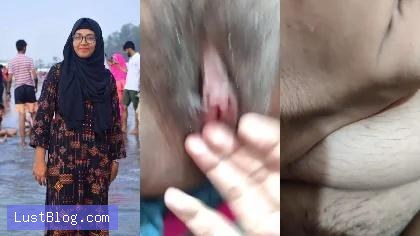 Hot Bangladeshi Hijabi GF Boobs Pussy Fingering Video